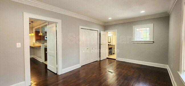 Building Photo - 3411 N Fulton Ave