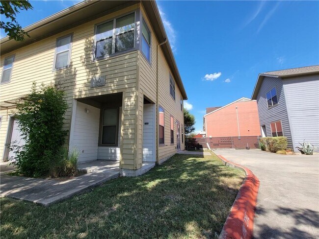 Building Photo - 1201 Grove Blvd