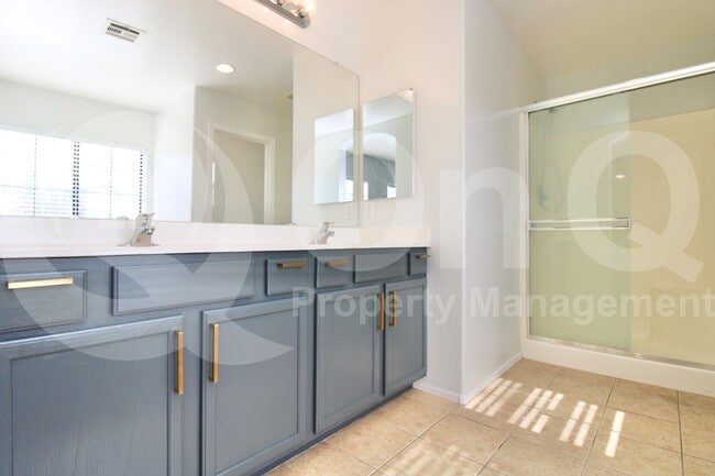 Building Photo - 3538 S Cupertino Dr