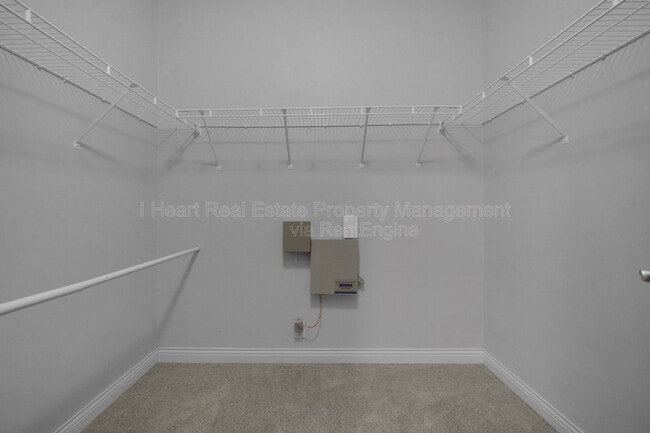 Building Photo - 5635 Holly River Ave