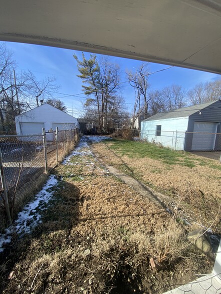 Building Photo - 2429 Bretton Pl