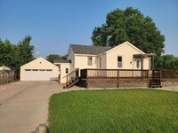 Building Photo - A must see!