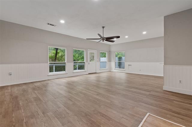 Building Photo - 1909 Bluebonnet Dr