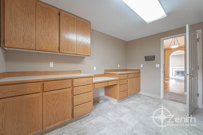 Building Photo - 2109 NW 47th Ave