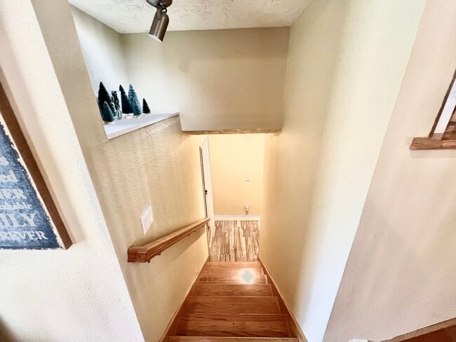 Building Photo - Ready Now! Beautiful Custom 3bd 2.5 bath H...