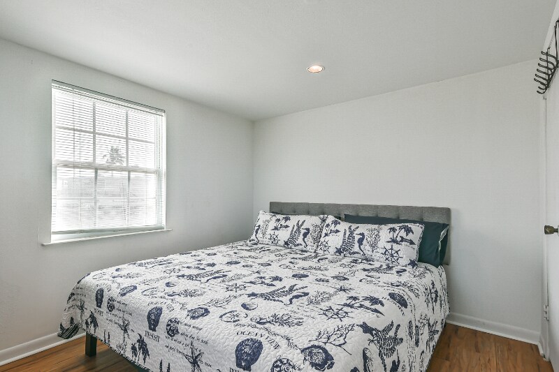 Building Photo - 3919 San Jacinto Dr