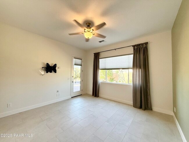 Building Photo - 6832 Claret Dr