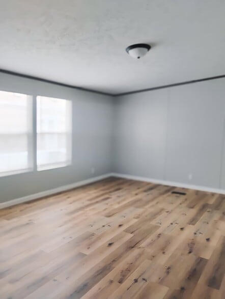 Building Photo - 161 Rainbow Dr