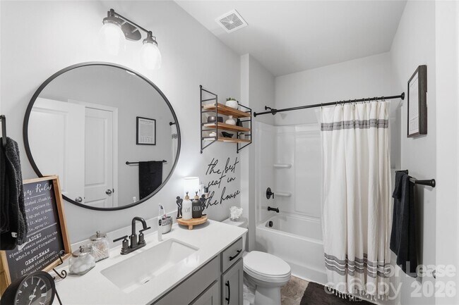 Building Photo - 116 Camdenbrush Trl