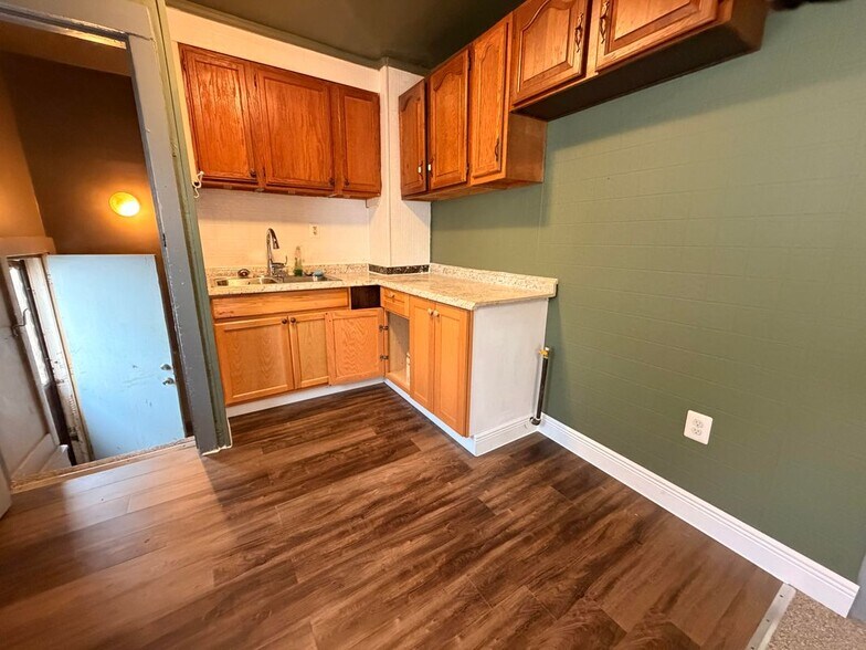 Building Photo - 4555 3rd St