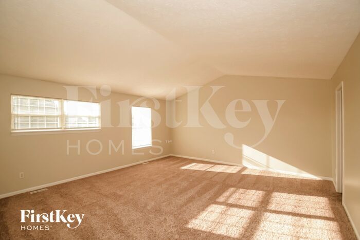 Building Photo - 2739 Lullwater Ln