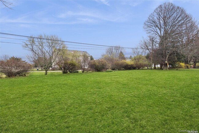 Building Photo - 990 3 Waters Ln