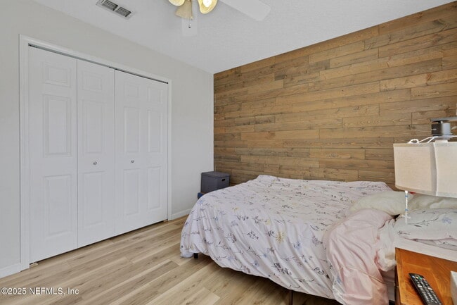 Building Photo - 1453 Lindseys Xing Dr