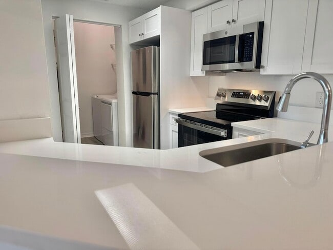 Building Photo - 2725 Anzio Ct