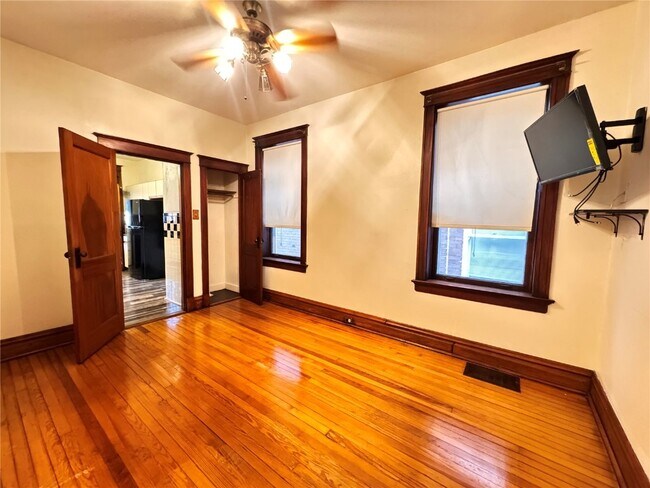 Building Photo - 4250 Michigan Ave