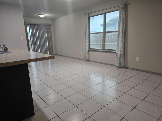 Building Photo - 3711 Santos Morales Dr