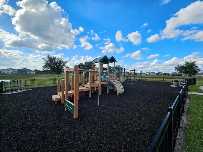 Building Photo - 9022 Wildflower Ln