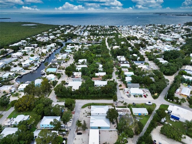 Building Photo - 640 Colson Dr