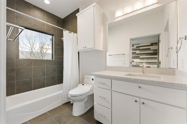 Building Photo - 4 Exposition Blvd