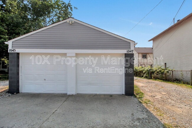 Building Photo - 1047 S James Rd