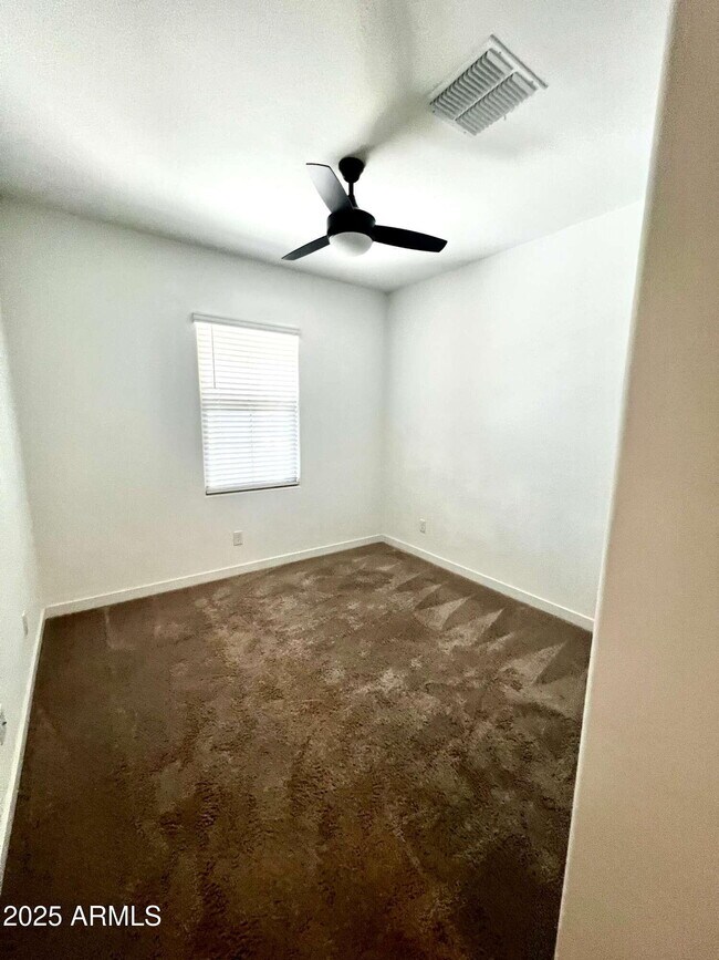 Building Photo - 9846 E Talon Ave