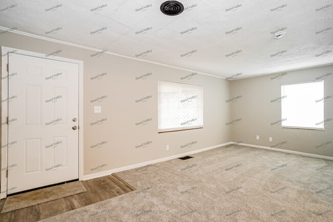 Building Photo - 94 Florence Ave