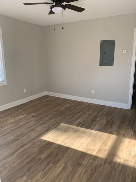 Building Photo - 401B Deck St