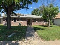 Building Photo - 3bedroom 2bedrooms 2 car garage