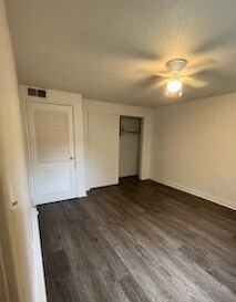 Building Photo - 5808 Stieren Dr