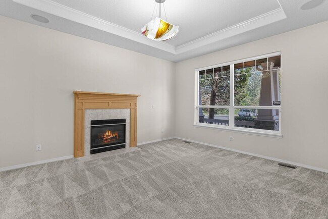 Building Photo - FOR RENT: CORNER LOT, Immaculate, lovely and spacious home - 5 bed, 3 bath + bonus room with 3-ca...