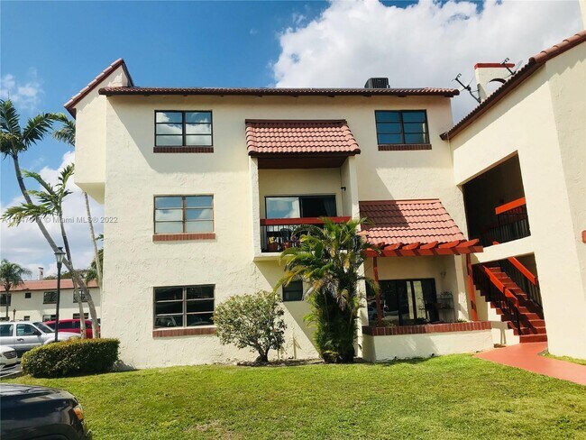 Building Photo - 8520 SW 149th Ave