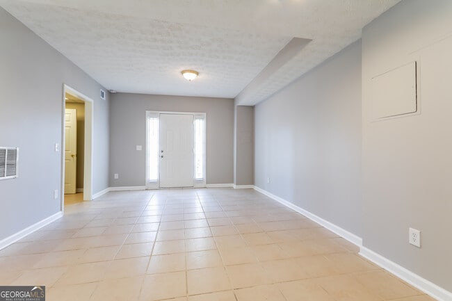 Building Photo - 1181 Timbercrest Dr