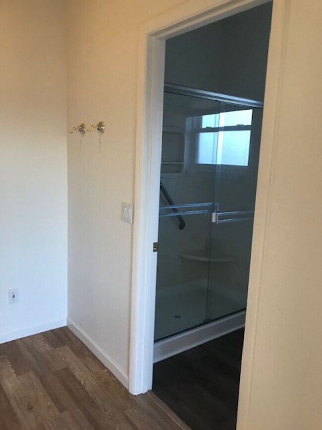 Building Photo - Occupied Coming Soon 2 bedroom plus den and an office gorgeous home on over an Acre Contact Prope...