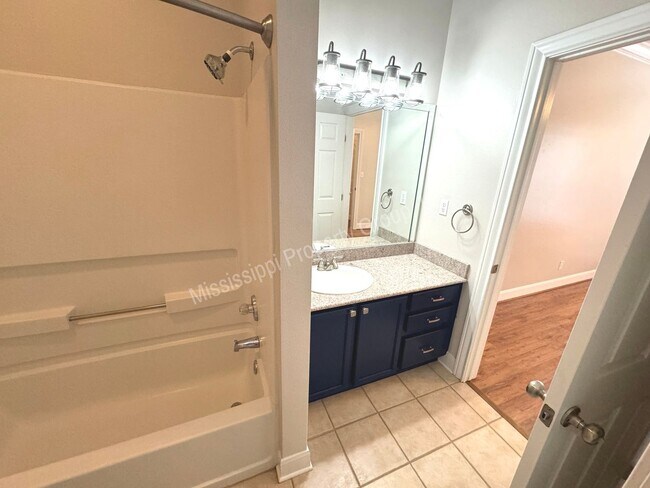 Building Photo - 3BD/3BA FOR RENT