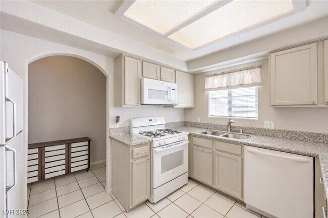 Building Photo - 508 Indian Princess Dr