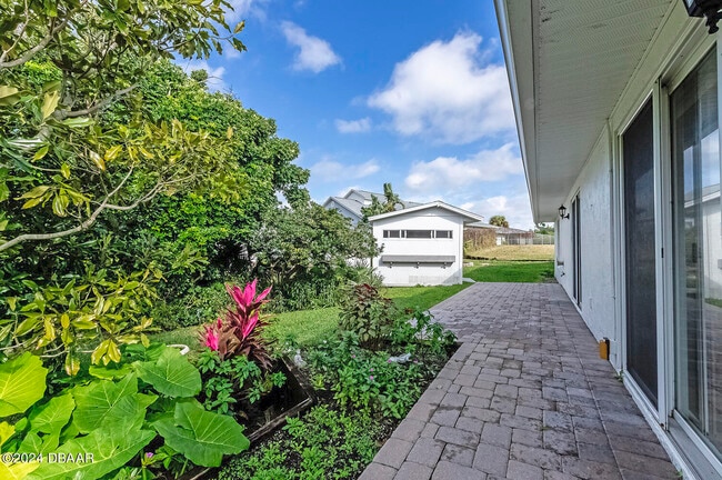 Building Photo - 145 Riverwalk Ct