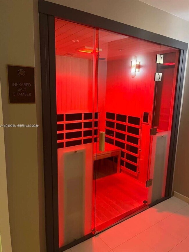 Building Photo - 200 Biscayne Blvd Way