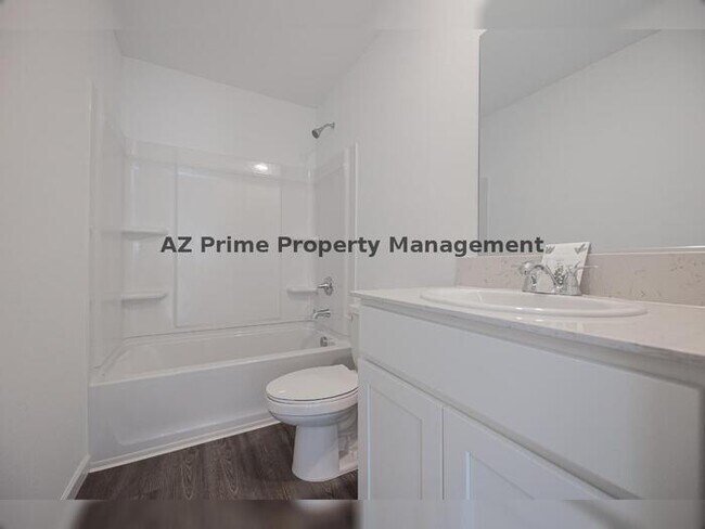 Building Photo - 334 Paseo Xing Ln