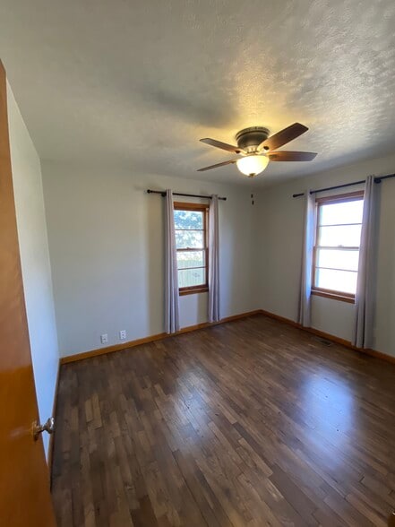 Building Photo - 1116 N Clay St
