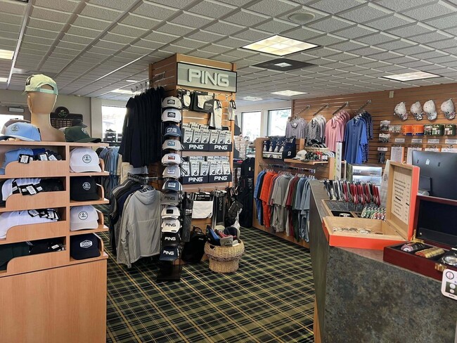 Building Photo - 39345 Moronga Canyon Dr