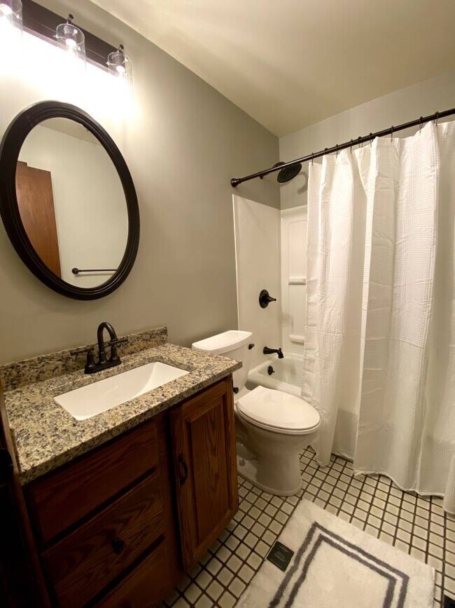 Building Photo - 117 Juniper Drive