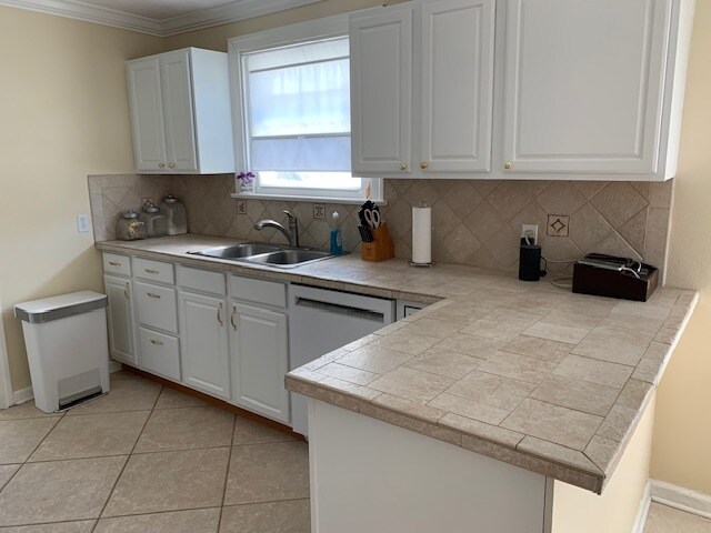 Building Photo - 7353 Phillips St