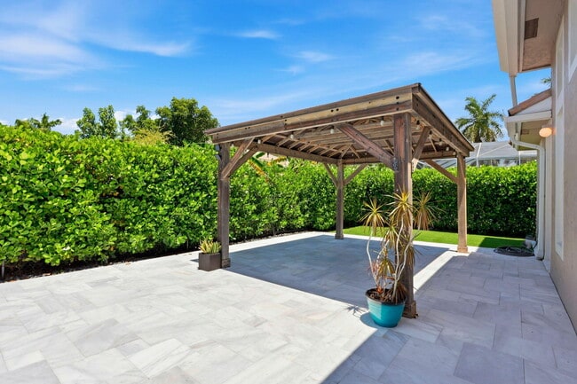 Building Photo - 21653 Marigot Dr