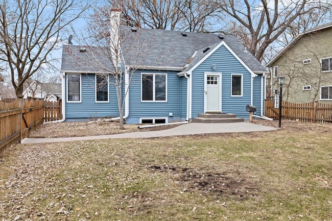 Primary Photo - 5432 France Ave S