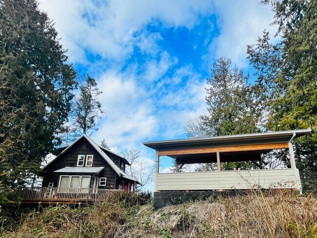 Building Photo - Spectacular Olympic Mountain and Hood Canal Views from Poulsbo Waterfront Home!