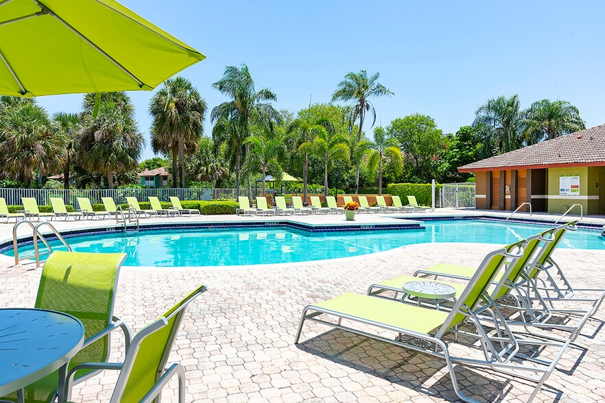 Whalers Cove 2301 S Congress Ave Boynton Beach FL 33426 Apartment Finder