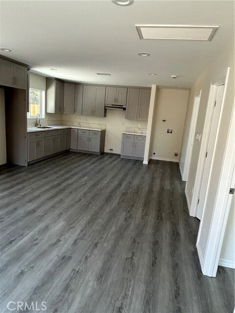 Building Photo - 6914 Adamson Ave