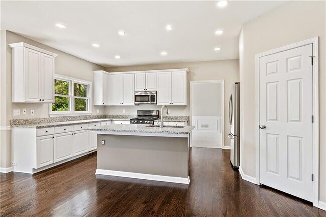 Building Photo - 11100 Chandon Way