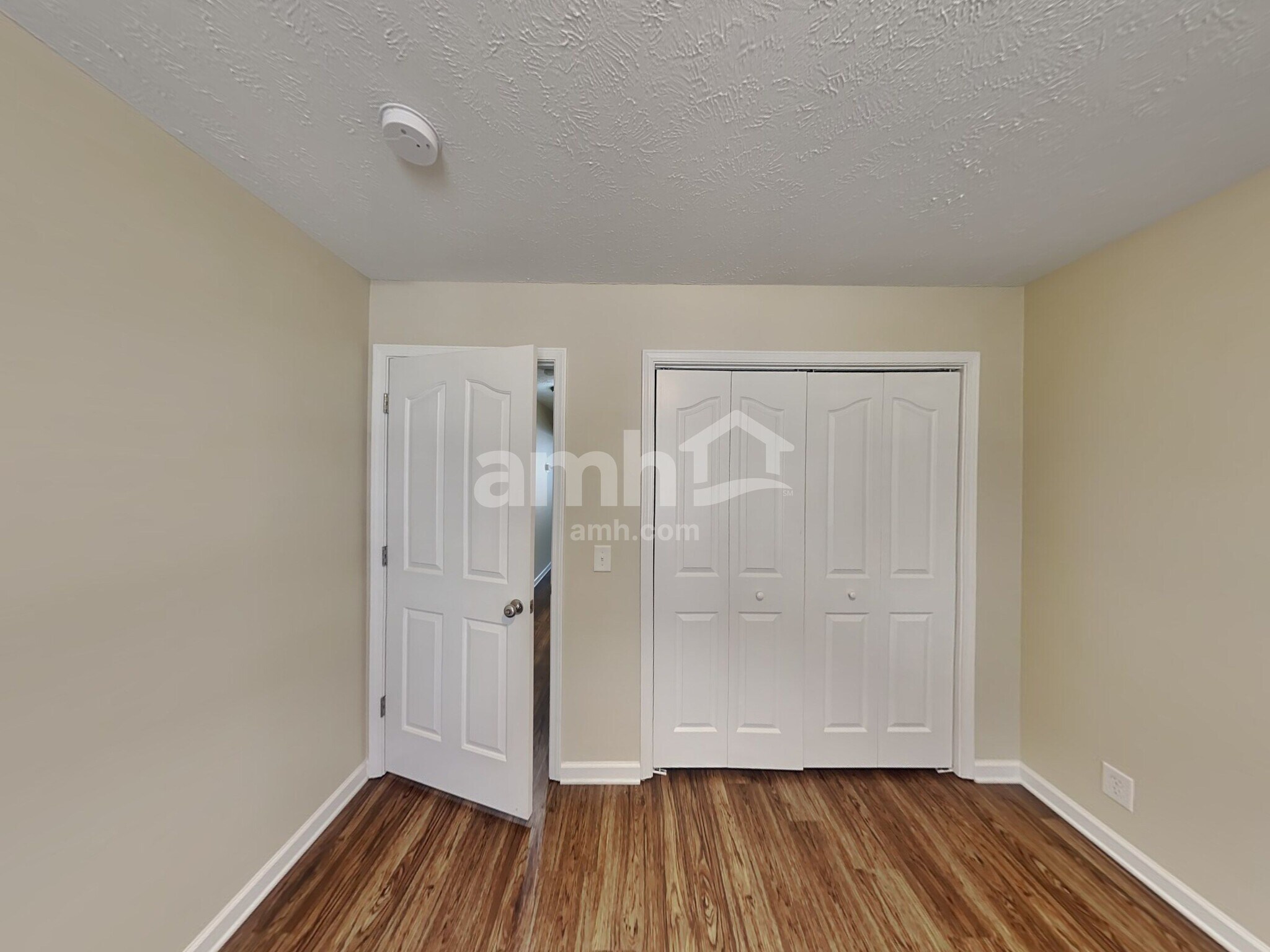 Building Photo - 1228 Shannon Ln
