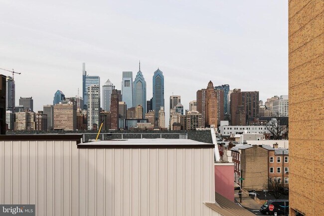 Building Photo - 752 S 16th St